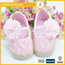 Großhandel Zhejiang China Schuhe Fabrik gestrickt Hand Blume Häkelbaby Schuhe